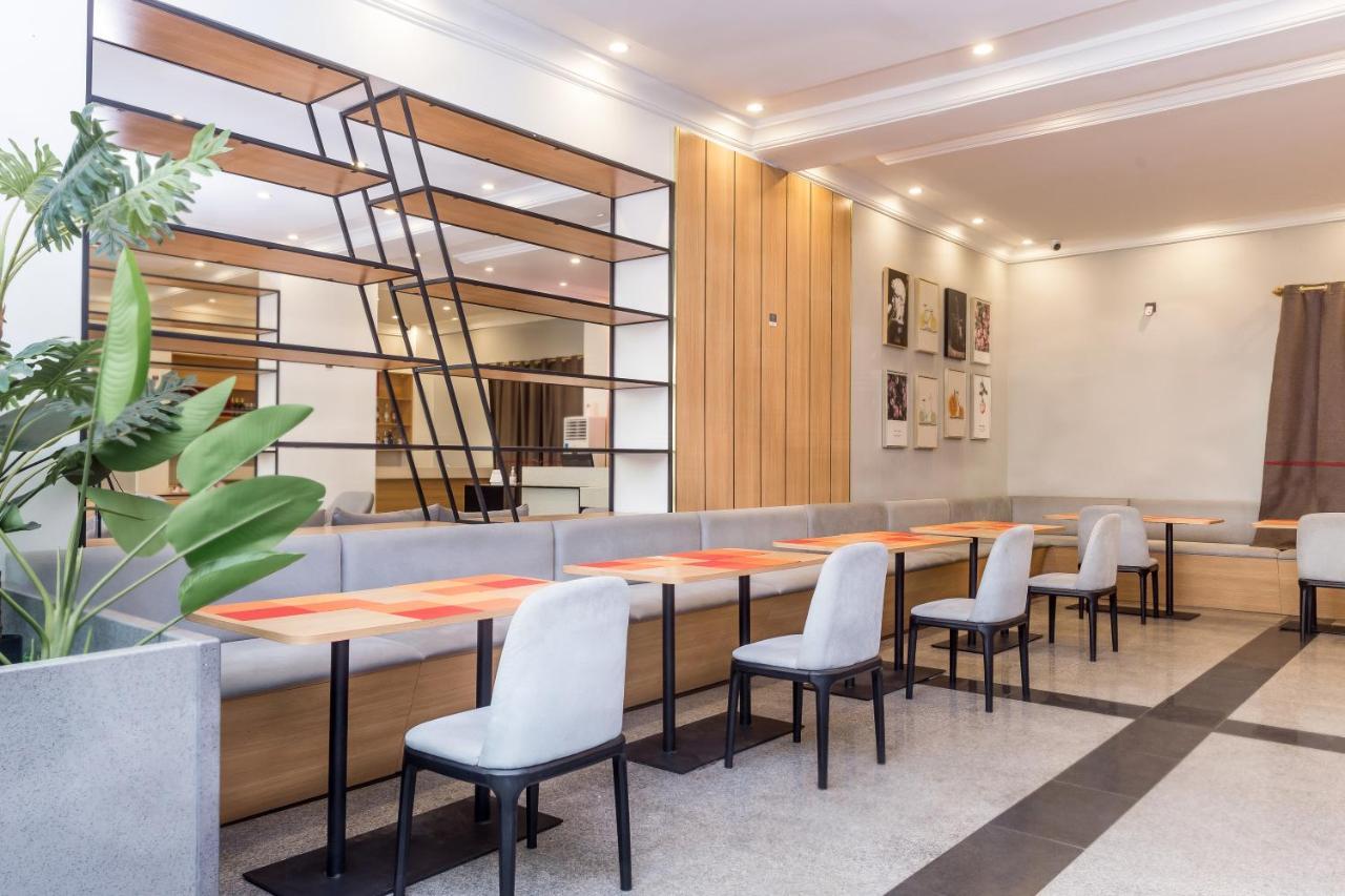 Ivy Hotel Ikeja Lagos Экстерьер фото
